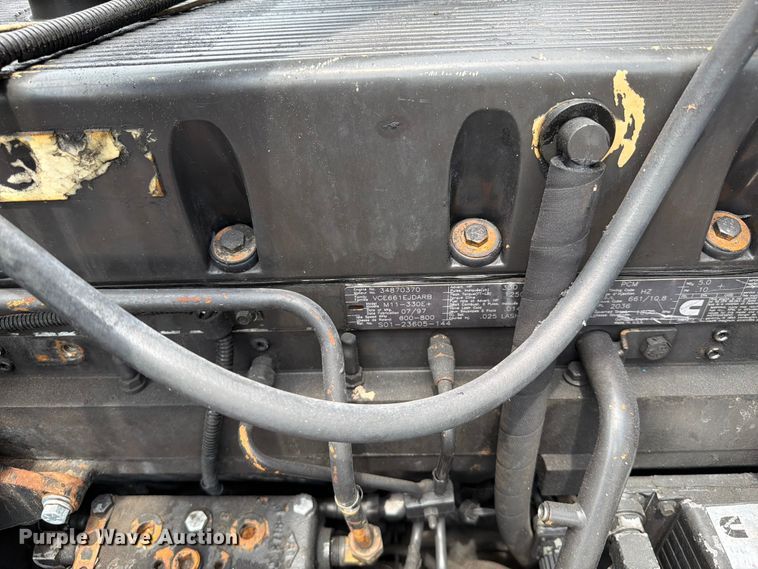 image for item FB5021 1998 Freightliner FLD120 semi truck