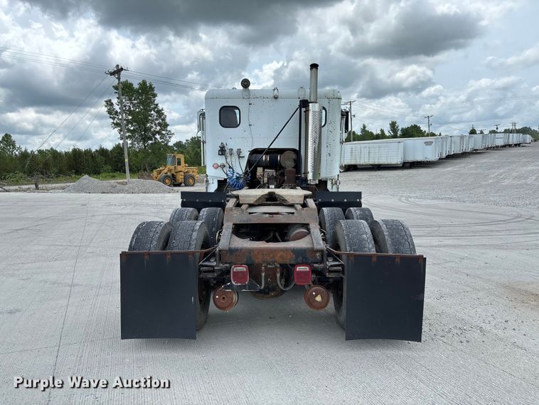 image for item FC1742 1983 Freightliner FLT Semi truck