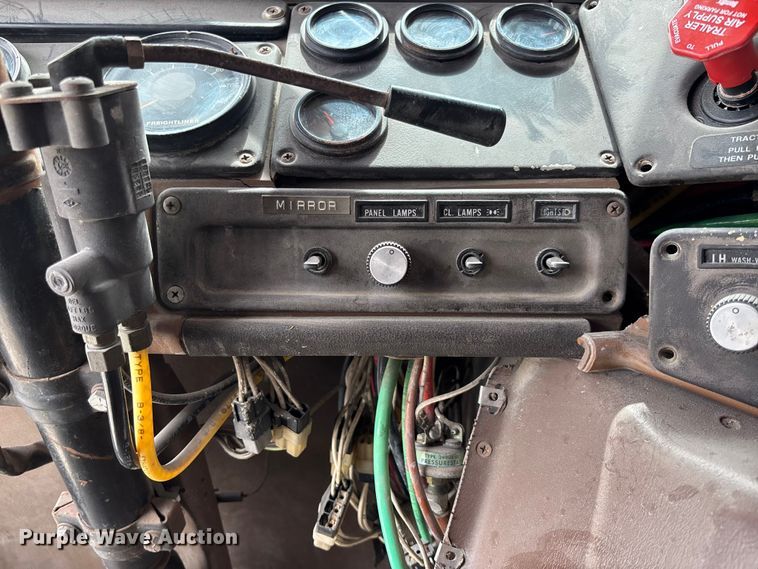 image for item FC1742 1983 Freightliner FLT Semi truck