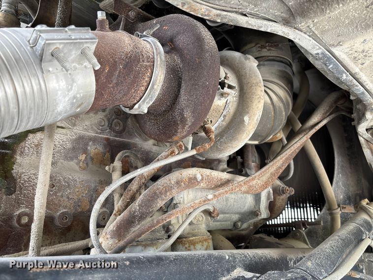 image for item FC1742 1983 Freightliner FLT Semi truck