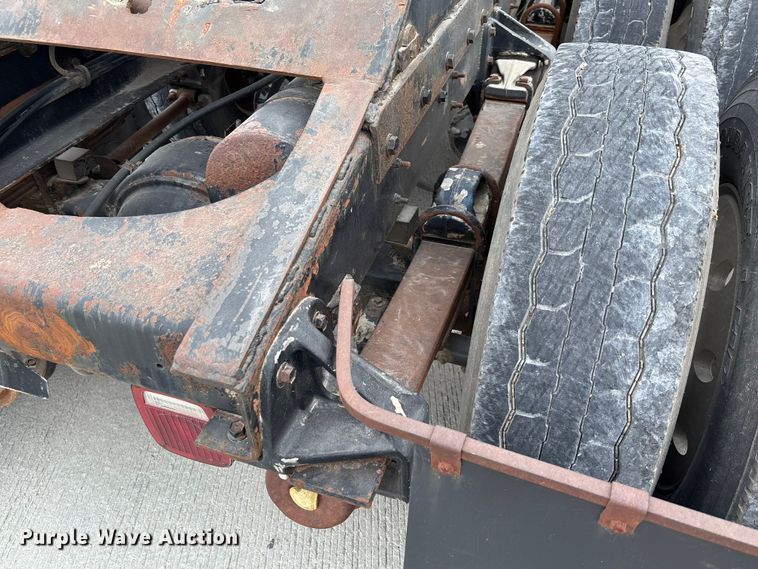 image for item FC1742 1983 Freightliner FLT Semi truck