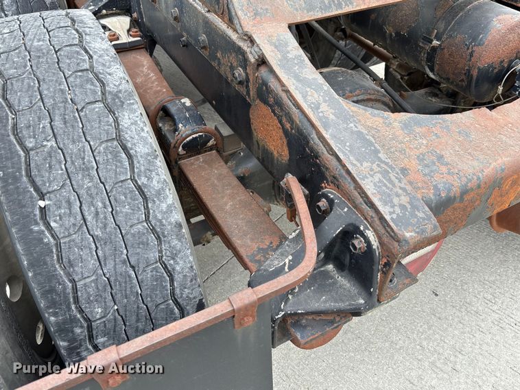 image for item FC1742 1983 Freightliner FLT Semi truck