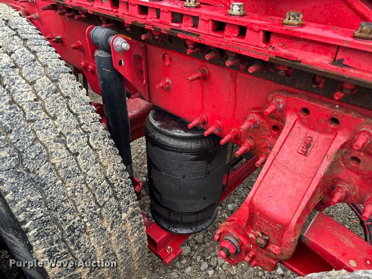 image for item FC1750 2017 Volvo VNL semi truck
