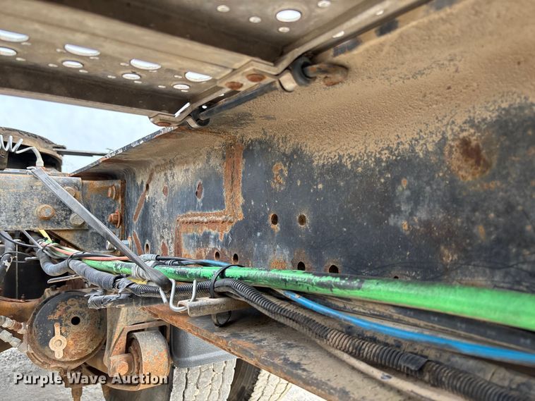image for item FC1851 2006 International 9400i semi truck