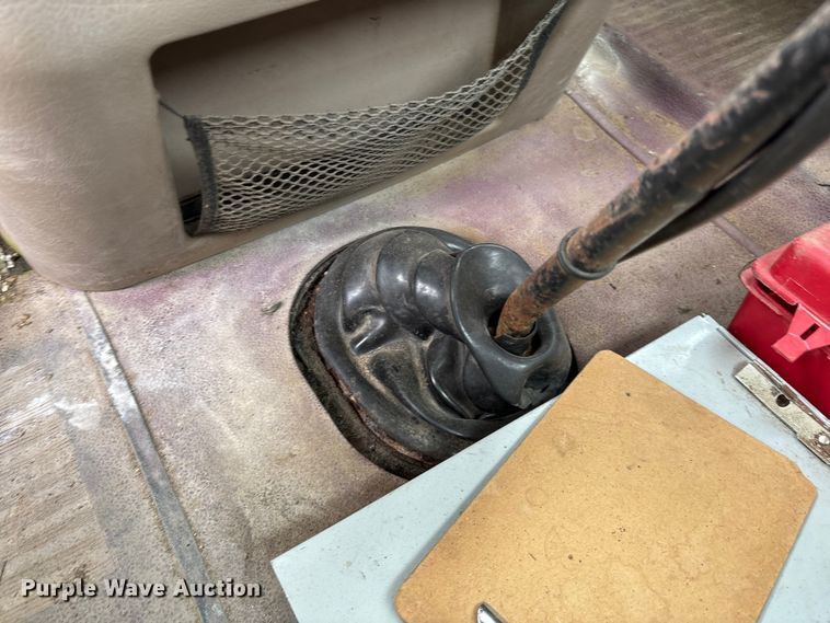 image for item FC1851 2006 International 9400i semi truck
