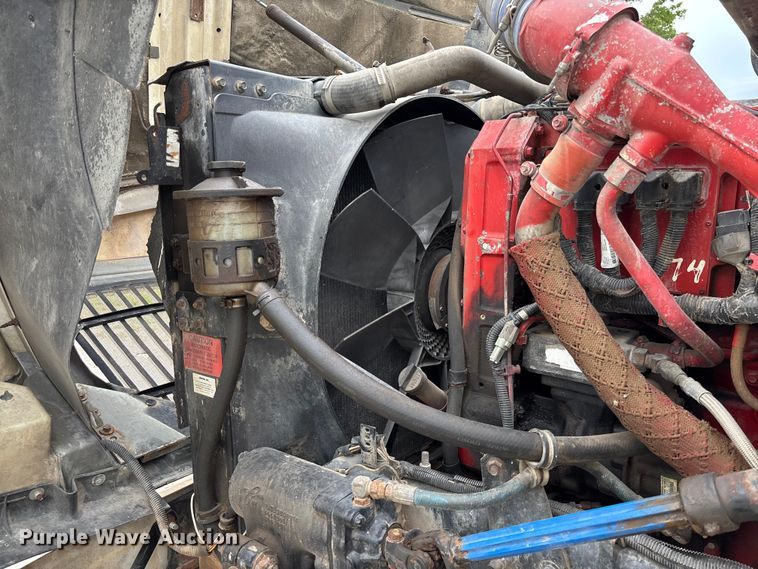 image for item FC1851 2006 International 9400i semi truck