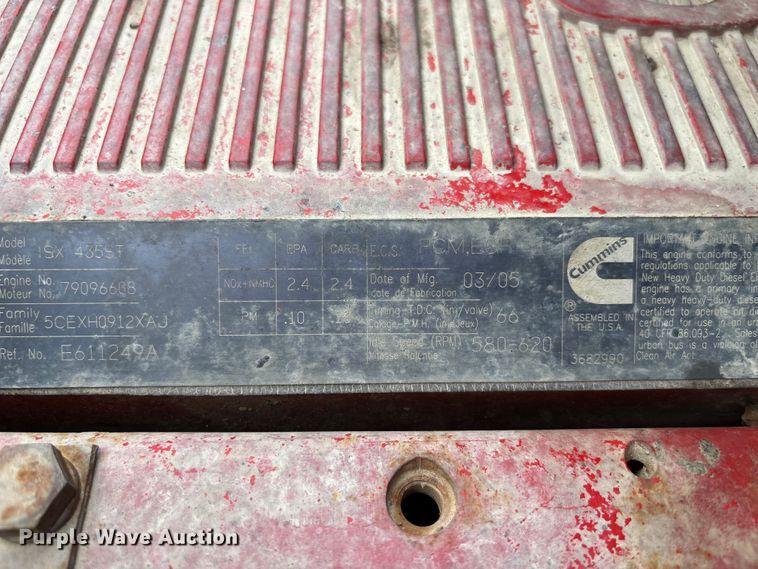 image for item FC1851 2006 International 9400i semi truck