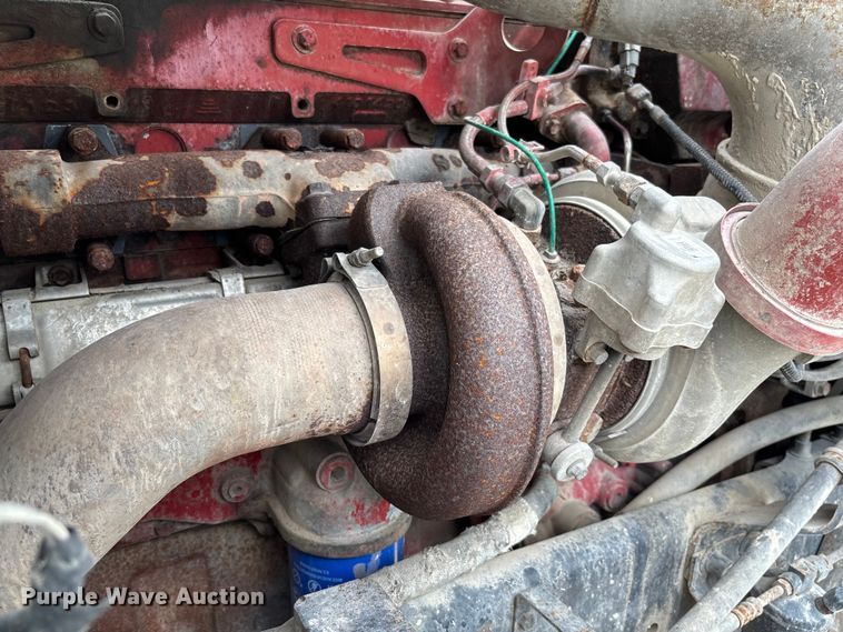 image for item FC1851 2006 International 9400i semi truck