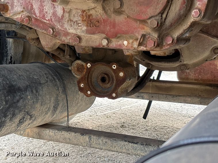 image for item FC1851 2006 International 9400i semi truck