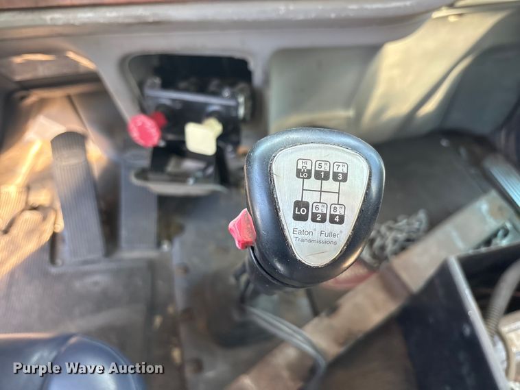 image for item FC2497 2008 Peterbilt 386 semi truck