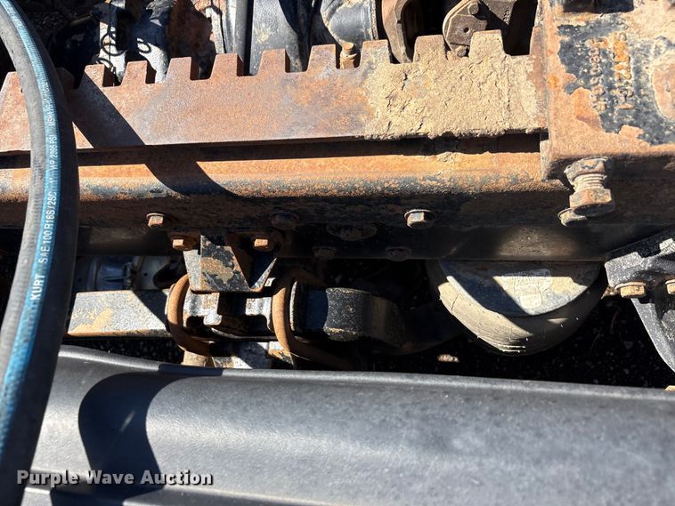 image for item FC2497 2008 Peterbilt 386 semi truck