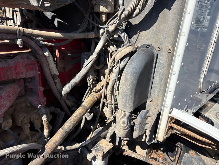 image for item FC2497 2008 Peterbilt 386 semi truck