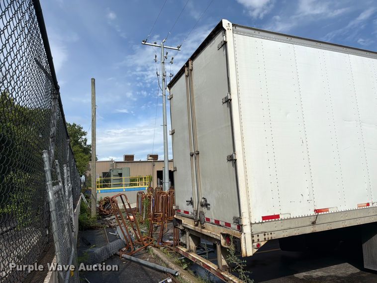 image for item FC3199 2006 Stoughton Trailers dry van trailer