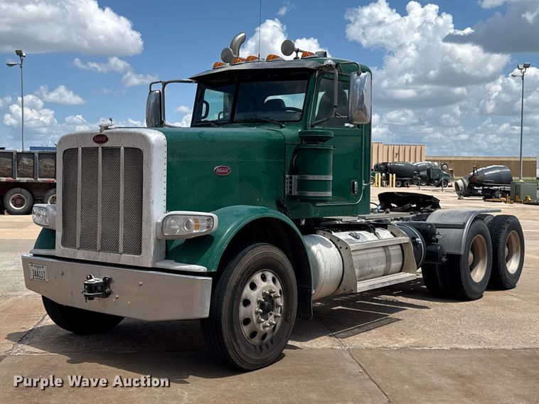 2016 Peterbilt 389 semi truck