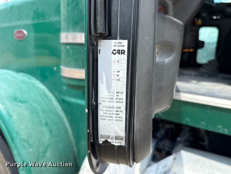 image for item FC4022 2016 Peterbilt 389 semi truck