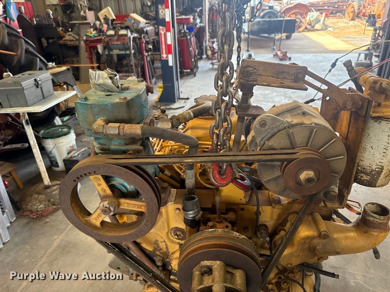 image for item FC4111 Caterpillar 3208 diesel engine
