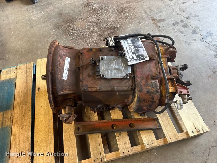 image for item FC4112 Eaton Fuller RT613 transmission
