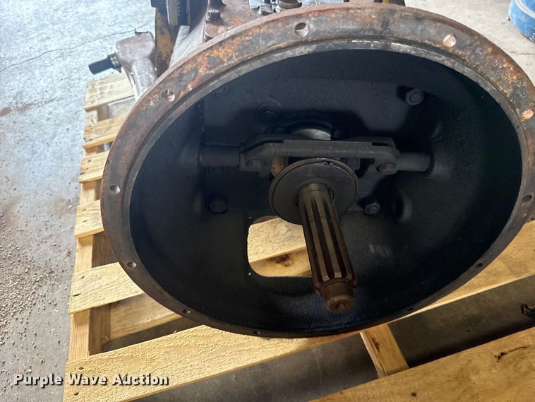 image for item FC4112 Eaton Fuller RT613 transmission