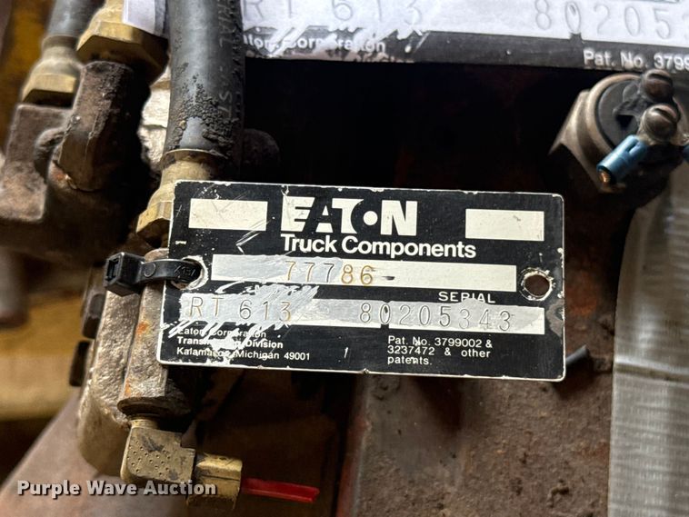 image for item FC4112 Eaton Fuller RT613 transmission