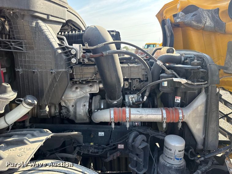image for item FC4141 2021 Freightliner Cascadia 126 semi truck
