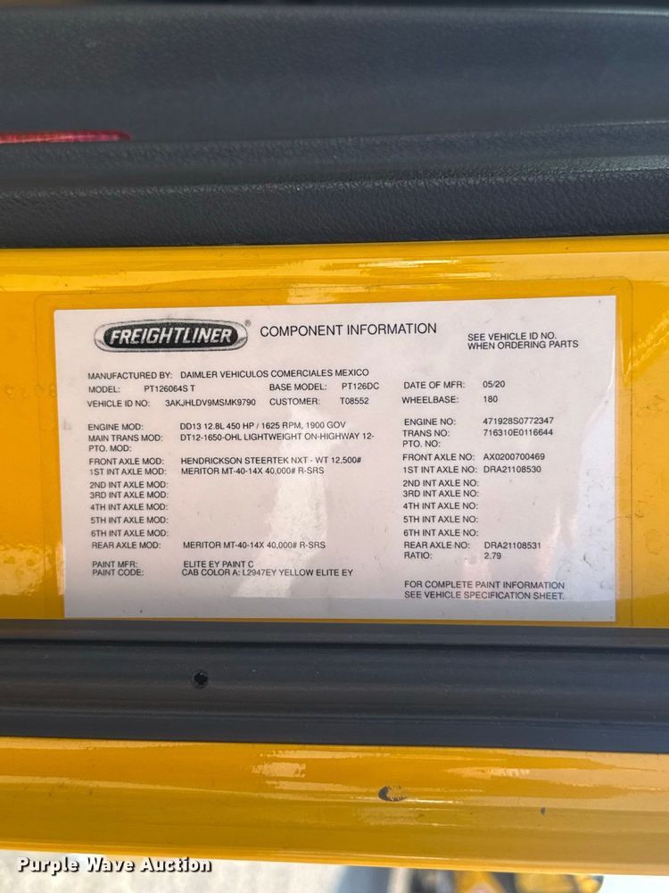 image for item FC4141 2021 Freightliner Cascadia 126 semi truck
