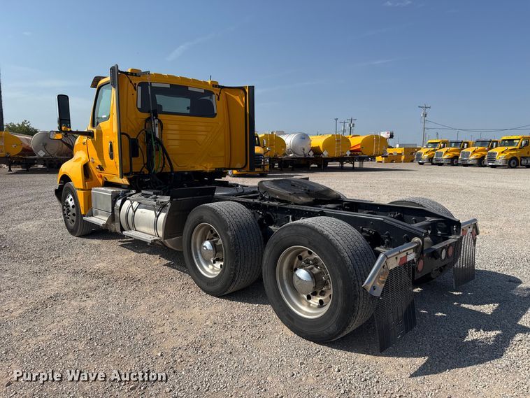 image for item FC4142 2023 International LT625 semi truck