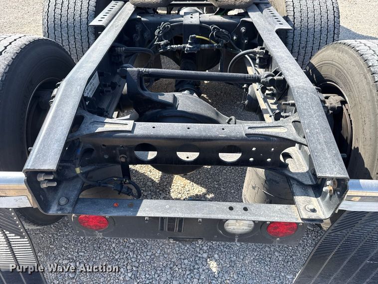 image for item FC4142 2023 International LT625 semi truck