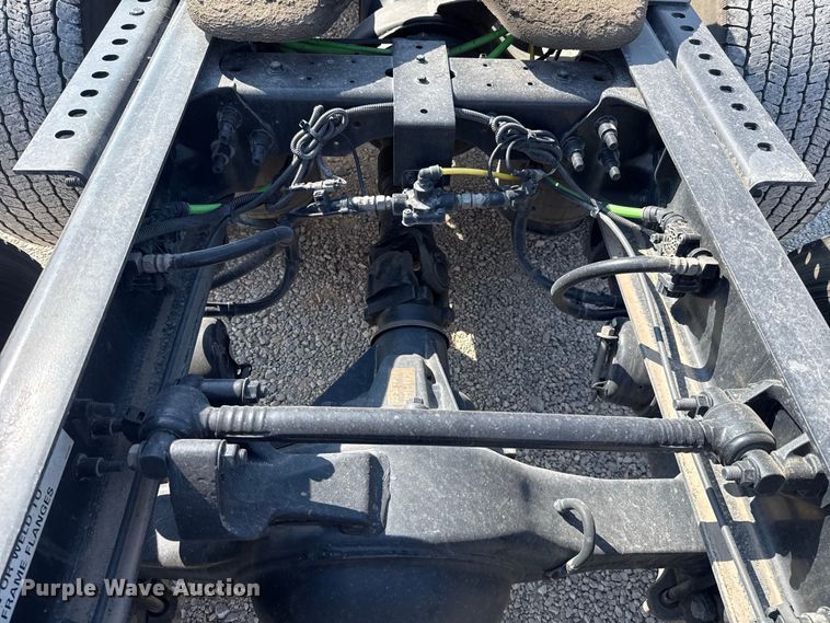 image for item FC4142 2023 International LT625 semi truck