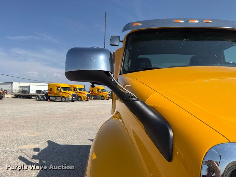 image for item FC4142 2023 International LT625 semi truck