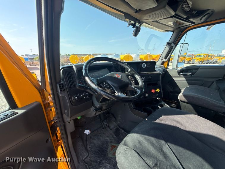 image for item FC4142 2023 International LT625 semi truck