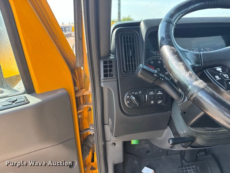 image for item FC4142 2023 International LT625 semi truck