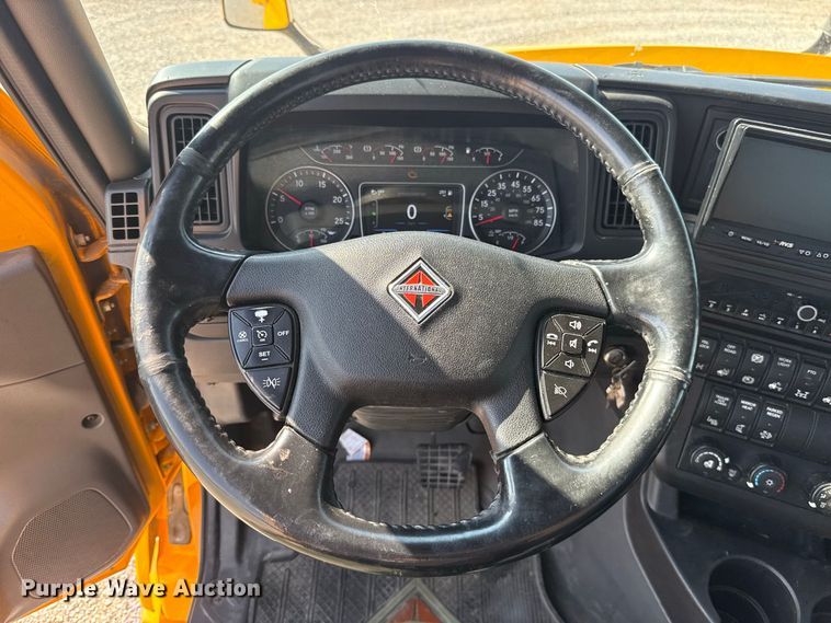 image for item FC4142 2023 International LT625 semi truck