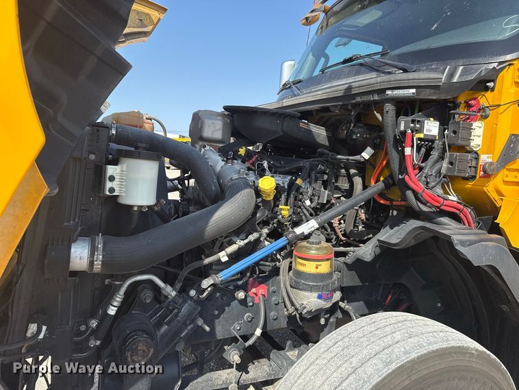 image for item FC4142 2023 International LT625 semi truck