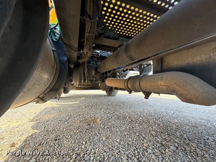 image for item FC4142 2023 International LT625 semi truck