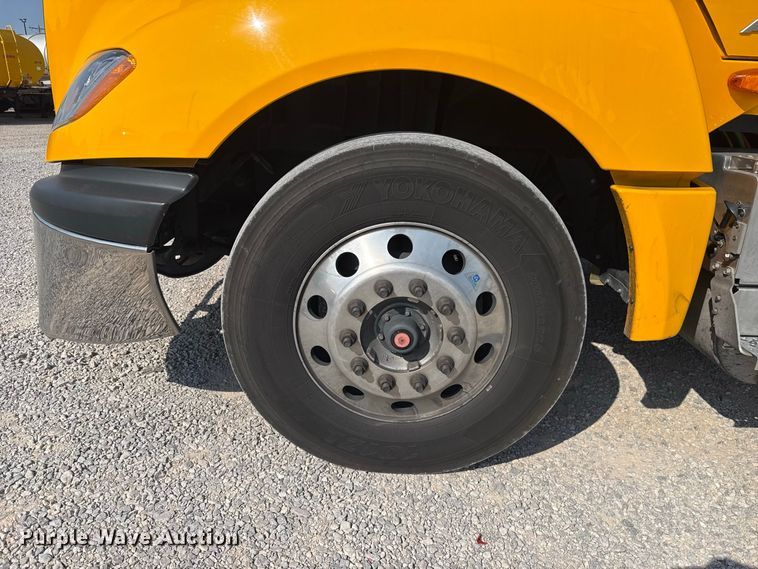 image for item FC4142 2023 International LT625 semi truck