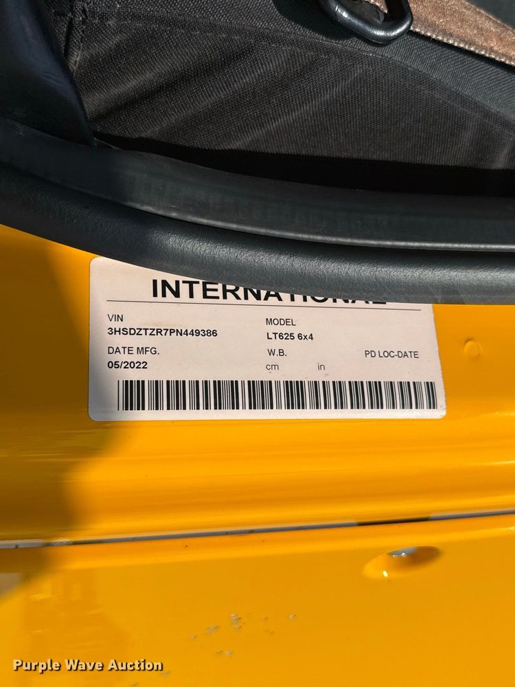 image for item FC4142 2023 International LT625 semi truck