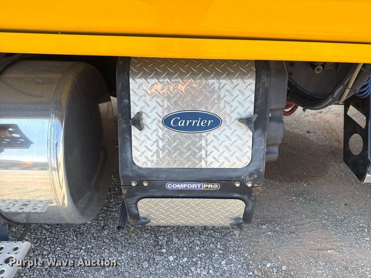 image for item FC4143 2022 Freightliner Cascadia 126 semi truck