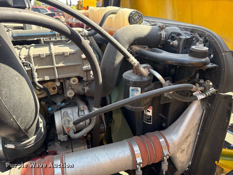 image for item FC4143 2022 Freightliner Cascadia 126 semi truck