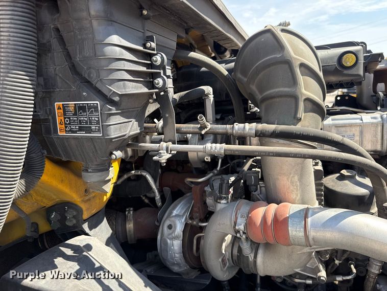 image for item FC4154 2024 International LT625 semi truck
