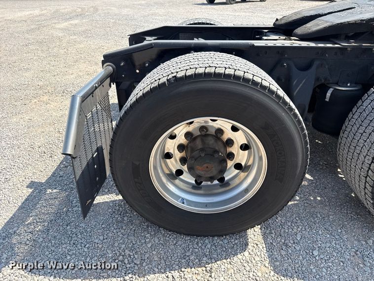 image for item FC4154 2024 International LT625 semi truck