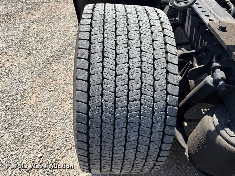 image for item FC4154 2024 International LT625 semi truck