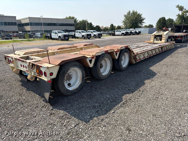 image for item FI0326 2007 Trail King lowboy equipment trailer