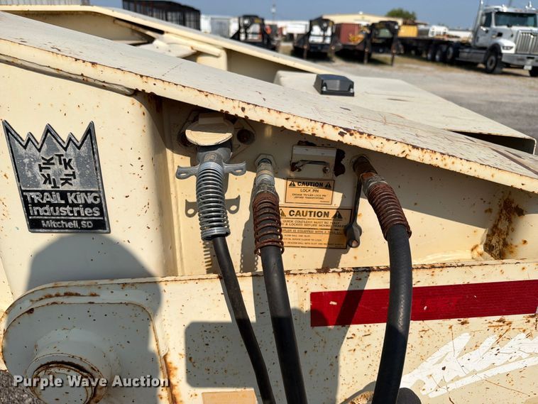 image for item FI0326 2007 Trail King lowboy equipment trailer