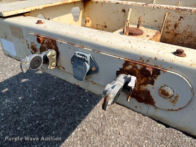 image for item FI0326 2007 Trail King lowboy equipment trailer