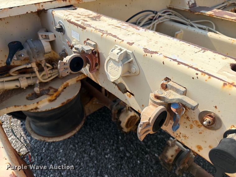 image for item FI0326 2007 Trail King lowboy equipment trailer