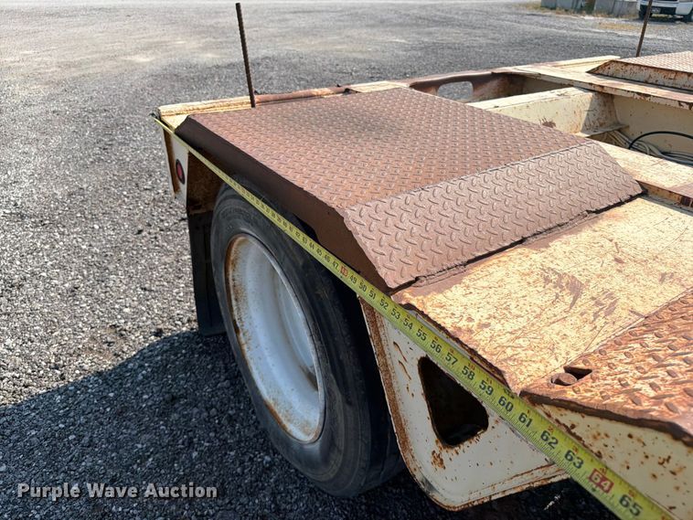 image for item FI0326 2007 Trail King lowboy equipment trailer