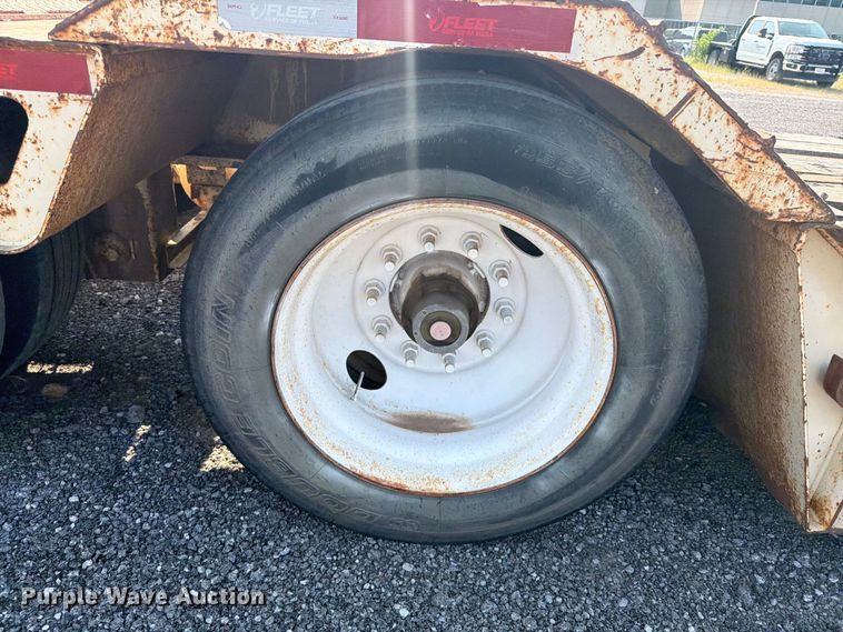 image for item FI0326 2007 Trail King lowboy equipment trailer