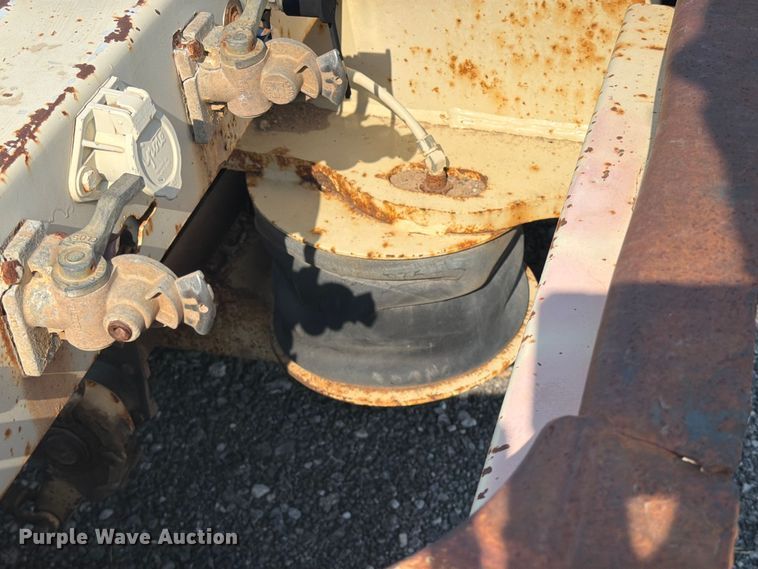 image for item FI0326 2007 Trail King lowboy equipment trailer