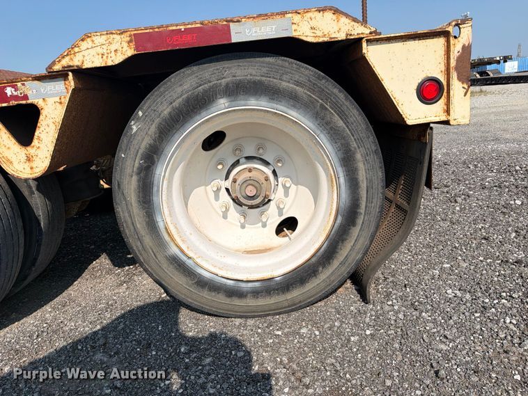 image for item FI0326 2007 Trail King lowboy equipment trailer