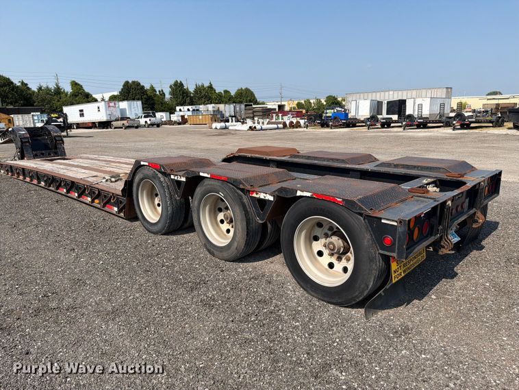 image for item FI0330 2009 Trail King lowboy equipment trailer
